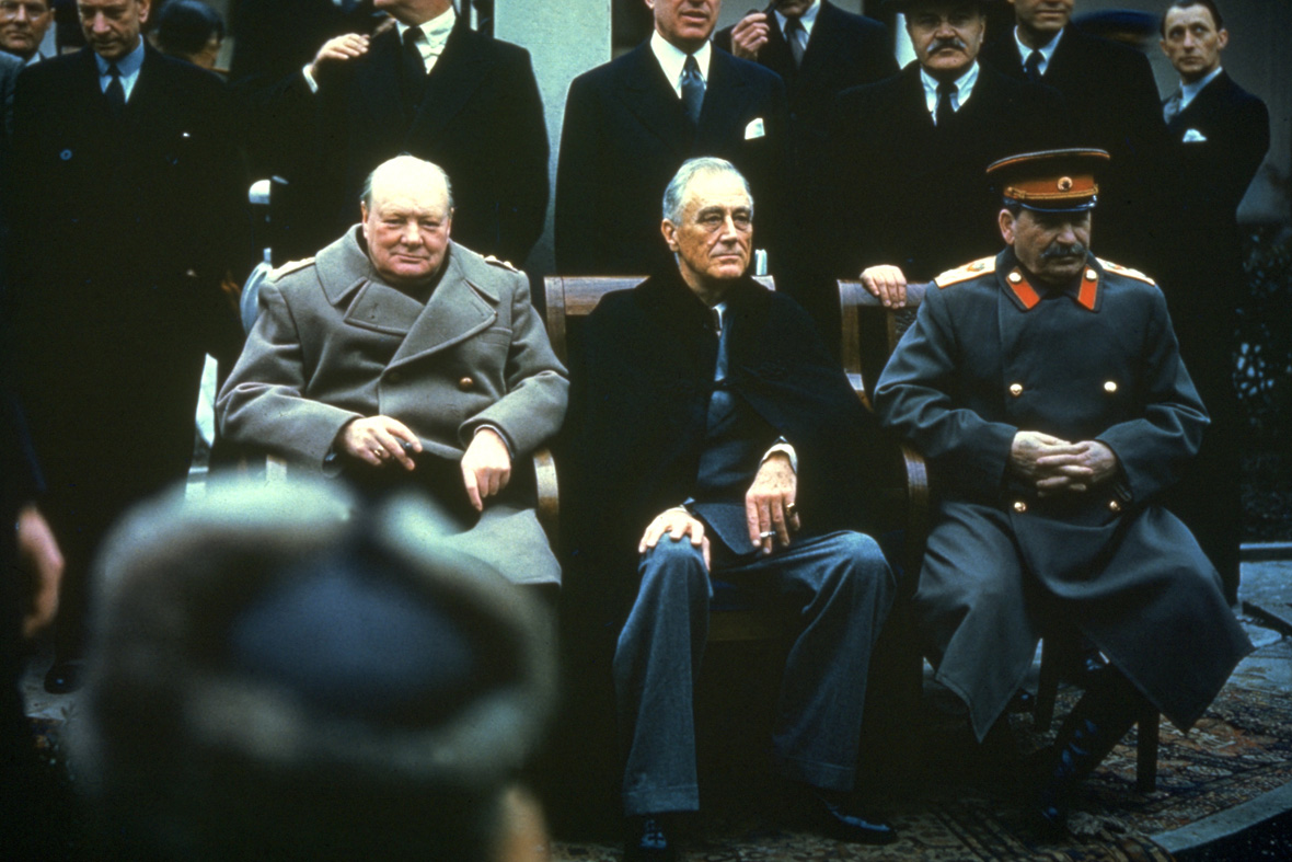 Yalta_summit_1945_with_Churchill,_Roosevelt,_Stalin